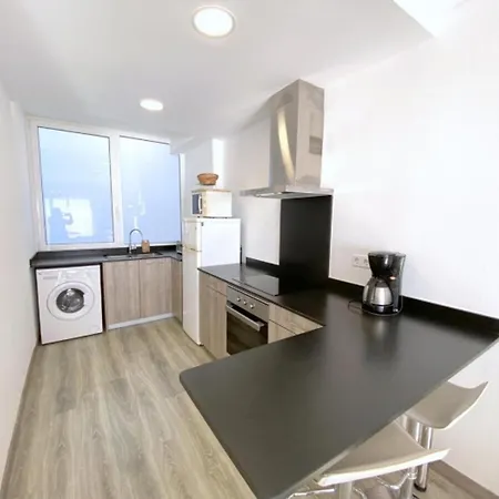Bonito A 200m De La Playa Con Terraza Y Garaje En - Hisp-312-48 Appartement Roses